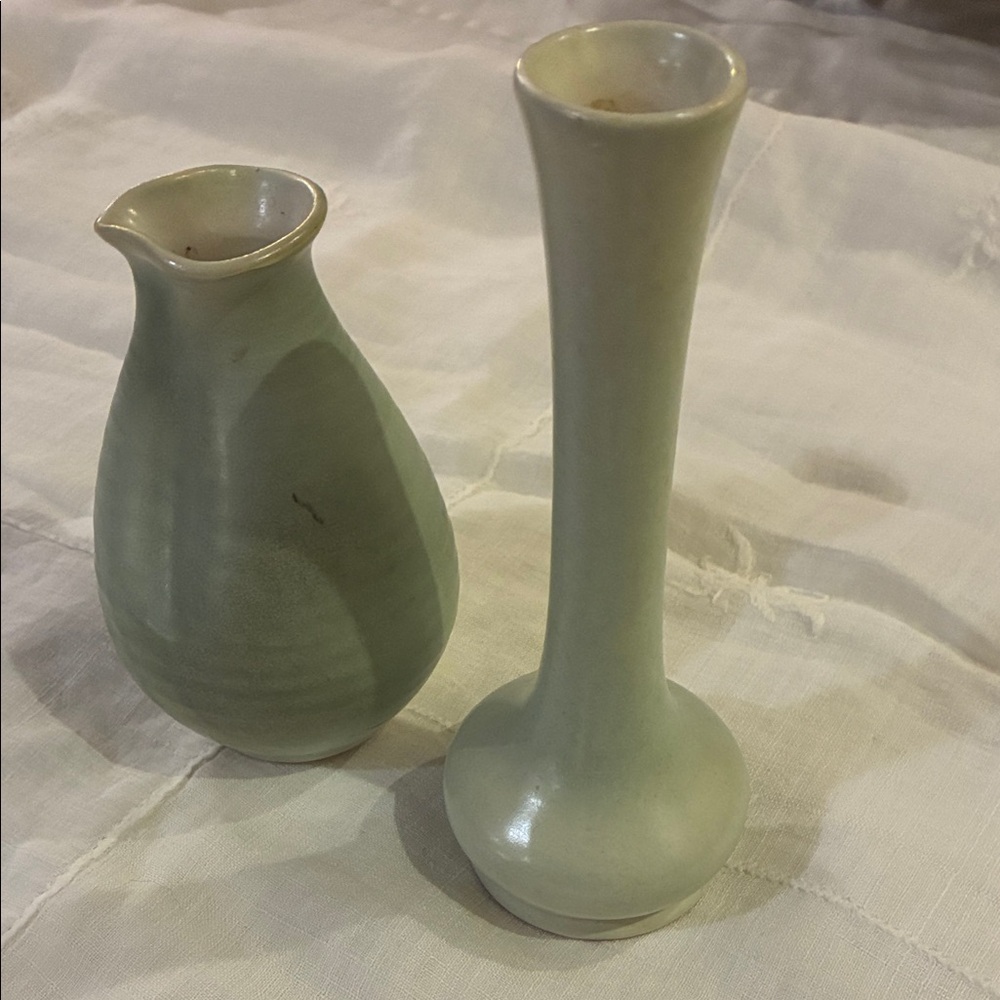 Red-Wing USA Easter Green Ceramic Vases Set/2 Redwing VTG Lithe RS Lang Indented